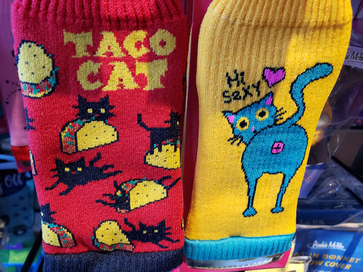 Gift Shop «Off the Wagon Shop», reviews and photos, 152 E Main St, Kent, OH 44240, USA