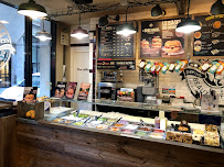 Atmosphère du Restaurant américain BAGELSTEIN • Bagels & Coffee shop à Paris - n°2