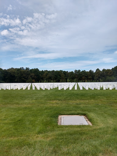 Calverton Natl Cemetery image 6