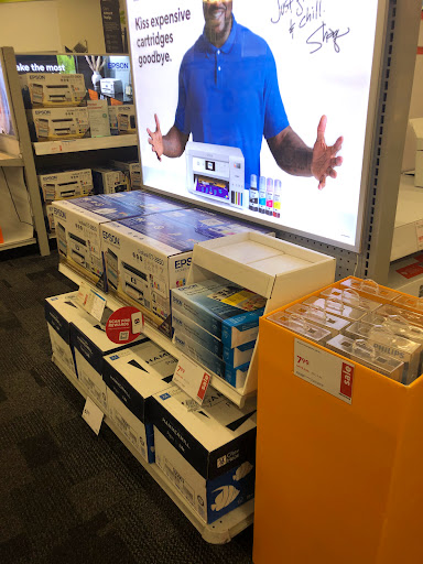 Office Supply Store «Staples», reviews and photos, 7157 Narcoossee Rd, Orlando, FL 32822, USA