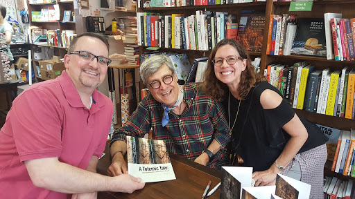 Book Store «Learned Owl Book Shop», reviews and photos, 204 N Main St, Hudson, OH 44236, USA