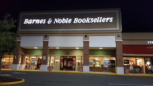Barnes & Noble, 6260 Seven Corners Center, Falls Church, VA 22044, USA, 