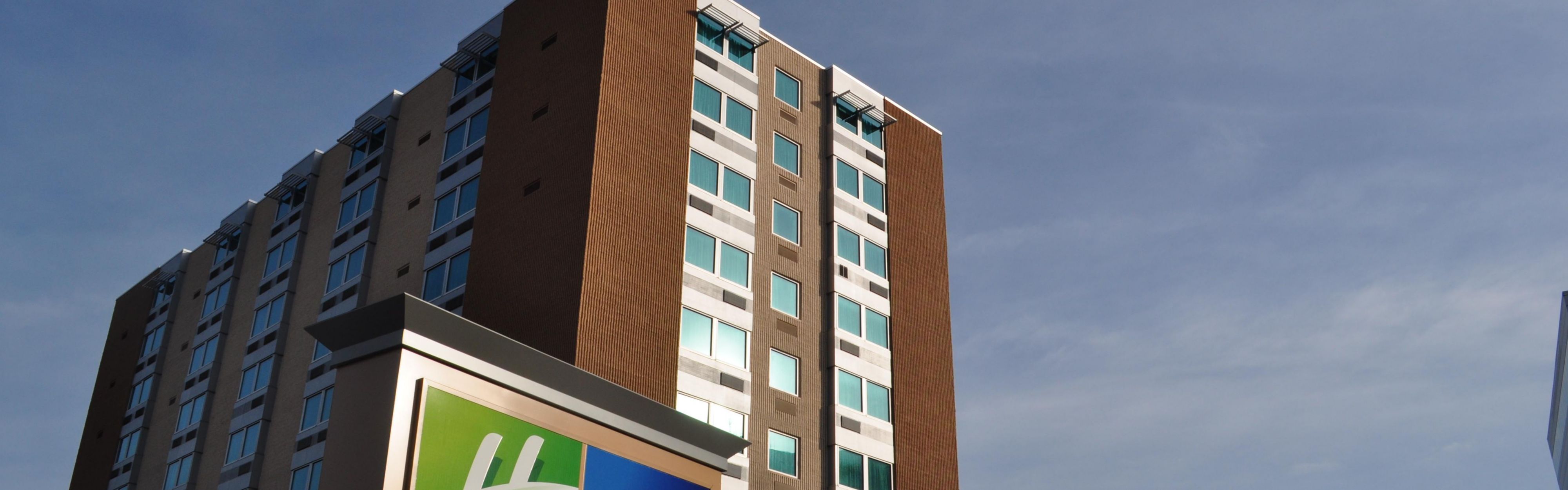 Picture of a place: Holiday Inn Express &amp; Suites Pittsburgh West - Green Tree, an IHG Hotel