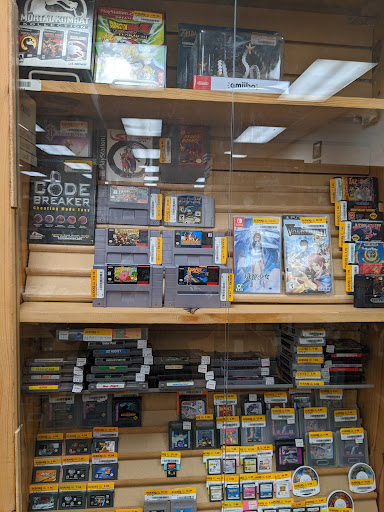 Book Store «Half Price Books», reviews and photos, 5032 S 74th St, Greenfield, WI 53220, USA