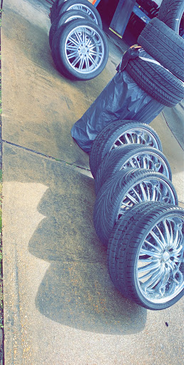 Tire Shop «Tire Discount», reviews and photos, 6970 Plank Rd, Baton Rouge, LA 70811, USA