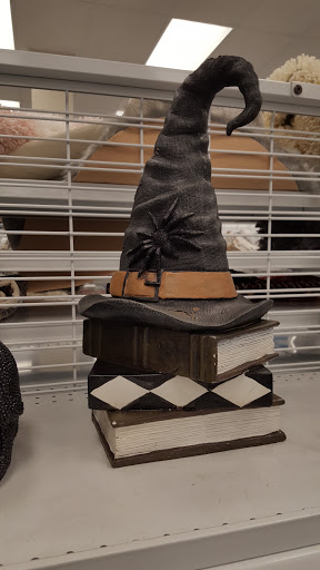 Clothing Store «Ross Dress for Less», reviews and photos, 1316 Butterfield Rd, Downers Grove, IL 60515, USA