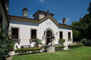 Villa Verecondi Scortecci image
