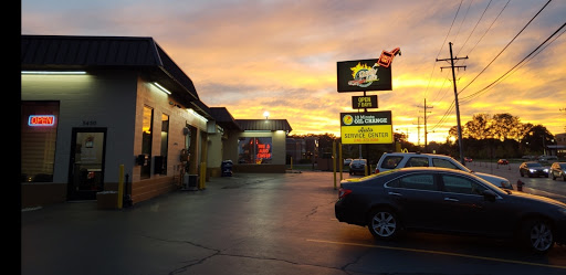 Auto Repair Shop «Quality Lubrication Oil Change and Auto Center», reviews and photos, 3450 E Walton Blvd, Auburn Hills, MI 48326, USA