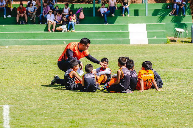 Opiniones de Escuela De Fútbol "Dream Team FC" en Guayaquil - Campo de fútbol