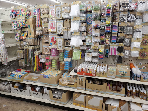 Dollar Store «Dollar Tree», reviews and photos, 6607 Crain Hwy, La Plata, MD 20646, USA