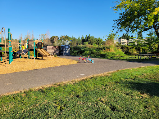 Park «Commonwealth Lake Park», reviews and photos, SW Butner Rd & SW Huntington Ave, Cedar Hills, OR 97225, USA