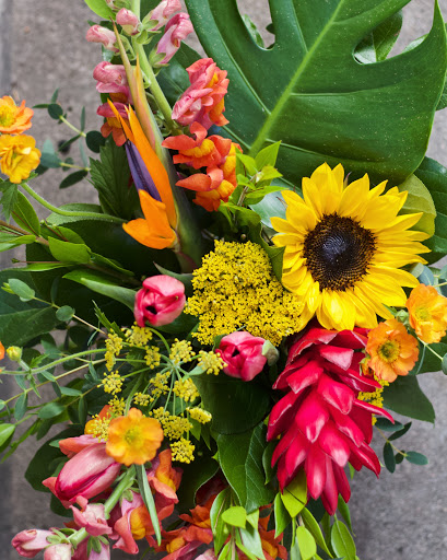 Florist «Paul Wood Florist», reviews and photos, 111 W Olive St, Fort Collins, CO 80524, USA