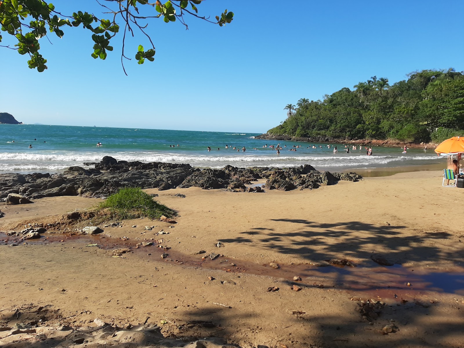 Photo de Plage de Canto do Poa avec plage spacieuse