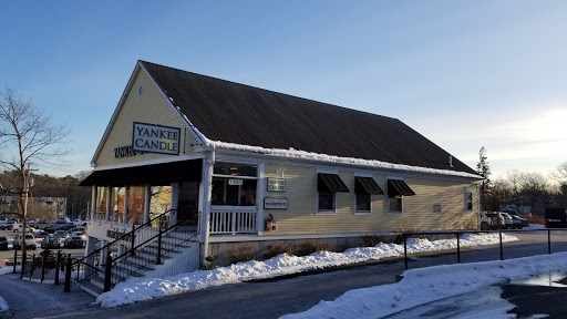 Maidenform®, 6 Mill St, Freeport, ME 04032, USA, 