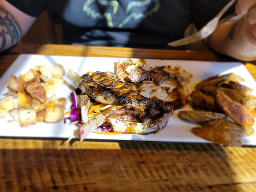 Restaurant «Oak Barrel of Eagle Restaurant and Sports Lounge», reviews and photos, 1065 E Winding Creek Dr, Eagle, ID 83616, USA