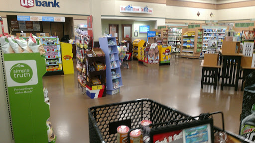 Grocery Store «Kroger», reviews and photos, 234 Eastbrooke Pointe Dr, Mt Washington, KY 40047, USA