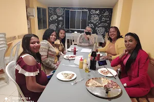 Pizzaria Click image