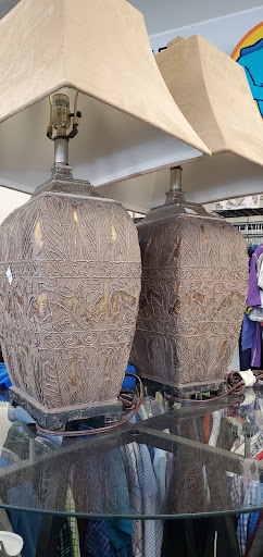 Thrift Store «Goodwill Mt. Washington Boutique», reviews and photos, 2234 Beechmont Ave, Cincinnati, OH 45230, USA