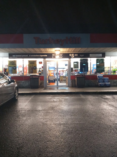 Convenience Store «Turkey Hill Minit Market», reviews and photos, 130 E 5th St, Mt Carmel, PA 17851, USA