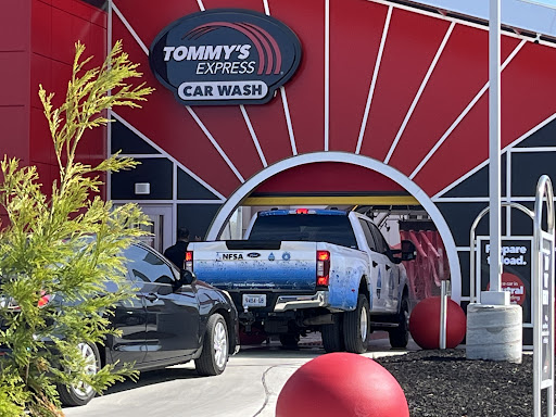 Tommy's Express® Car Wash en Dover