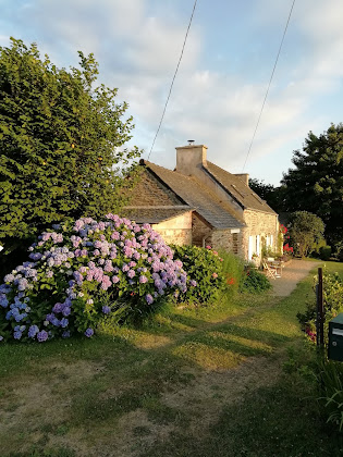 Cottage Chambre d'hôtes Chambre d'hôtes HORTENSIA 29410 Le Cloître-Saint-Thégonnec