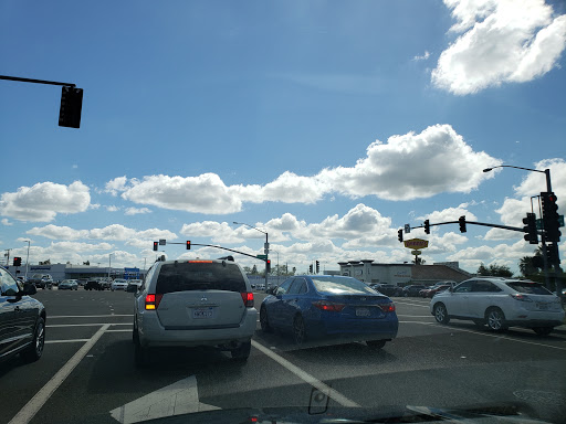 Liquor Store «DISCOUNT MARKET LIQUOR», reviews and photos, 106 N Sunrise Ave, Roseville, CA 95661, USA