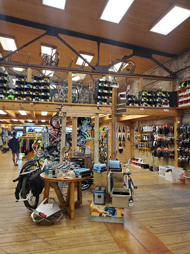 Outdoor Sports Store «Cumberland Transit», reviews and photos, 2807 West End Ave, Nashville, TN 37203, USA