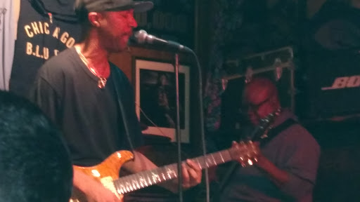 Live Music Venue «B.L.U.E.S.», reviews and photos, 2519 N Halsted St, Chicago, IL 60657, USA