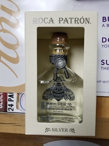 Liquor Store «Dual Highway Liquors», reviews and photos, 350 Dual Hwy, Hagerstown, MD 21740, USA