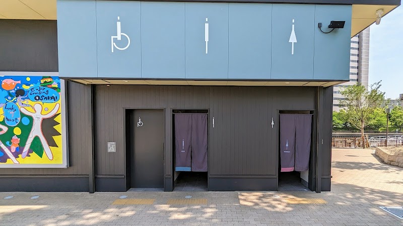 大阪城公園 公衆トイレ