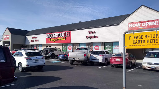 Grocery Store «Grocery Outlet Bargain Market», reviews and photos, 16261 US-101 #17, Brookings, OR 97415, USA