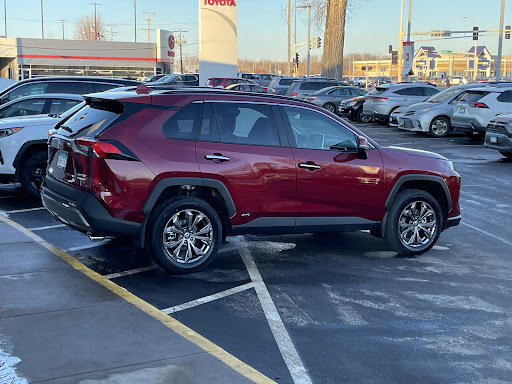 Toyota Dealer «Maplewood Toyota», reviews and photos, 2873 Maplewood Dr, Maplewood, MN 55109, USA