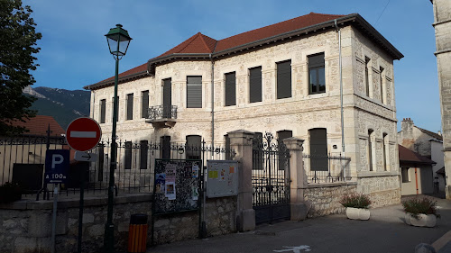 Ecole Publique à Ceyzérieu