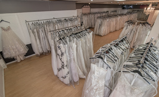 Consignment Shop «The Altar Bridal Consignment», reviews and photos, 9629 W Colfax Ave, Lakewood, CO 80215, USA