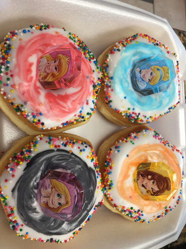 Dessert Shop «Grace Donuts», reviews and photos, 3313 W Walnut Hill Ln, Irving, TX 75038, USA