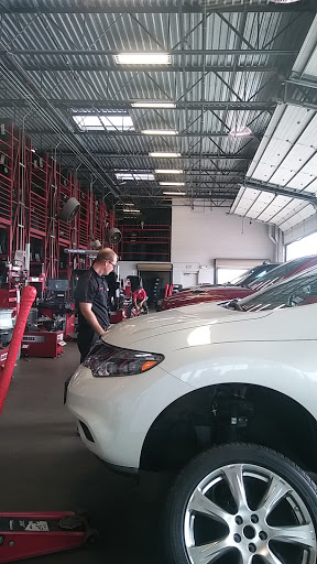 Tire Shop «Discount Tire Store - Roanoke, TX», reviews and photos, 1330 US-377, Roanoke, TX 76262, USA