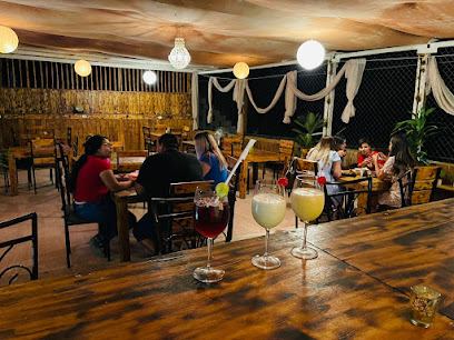 Restaurant Bar Las Cabañas - Carr. Transpeninsular km 0.5, Cuauhtémoc, 23920 Santa Rosalía, B.C.S., Mexico