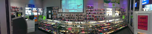 Cell Phone Store «TECH ZONE», reviews and photos, 2230 Lloyd Center, Portland, OR 97232, USA