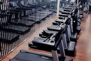 Gymnasium fitness studio image