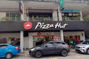 Pizza Hut Restaurant Sg Dua image