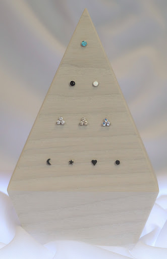 Explore easy to draw tattoo ideas, creative tattoo ideas in Bayville, available at Momo Tattoo Studio