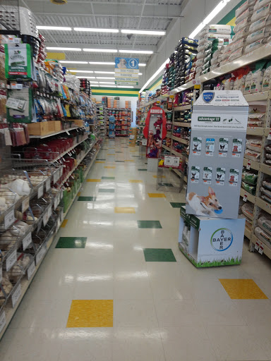 Pet Supply Store «Pet Supplies Plus», reviews and photos, 971 S Lapeer Rd, Oxford, MI 48371, USA