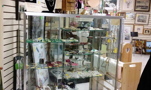 Thrift Store «VNACJ Thrift and Consignment Shop», reviews and photos, 69 Main St, Manasquan, NJ 08736, USA