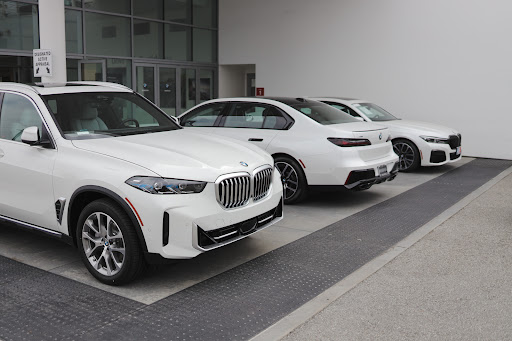 BMW of Monrovia image