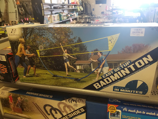 Sporting Goods Store «Big 5 Sporting Goods», reviews and photos, 4794 Manzanita Ave #1, Carmichael, CA 95608, USA