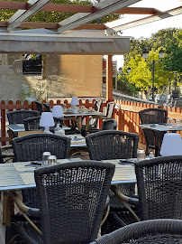 Atmosphère du Restaurant français Le Petit Palais à Auvillar - n°2