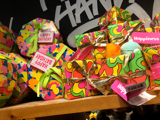 Cosmetics Store «Lush Cosmetics», reviews and photos, 303 Memorial City Way, Houston, TX 77024, USA