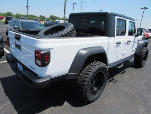 Car Dealer «Century Dodge Chrysler Jeep Ram», reviews and photos, 13500 Veterans Memorial Pkwy, Wentzville, MO 63385, USA