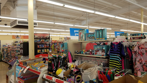 Dollar Store «Family Dollar», reviews and photos, 7105 Cedar Lake Rd, St Louis Park, MN 55426, USA
