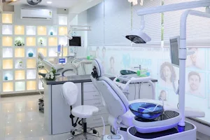 Revive Dental and Facial Cosmetic Clinic image